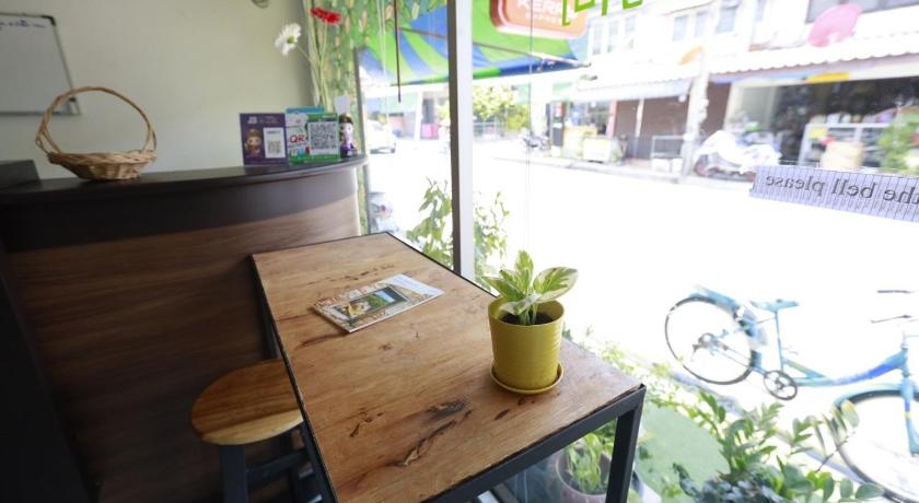 Banana hostel (Don Muang) - image 7