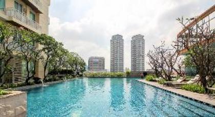 Modern 2-bedroom duplex in the heart of Bangkok - image 18