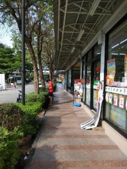 HomeStay Premium(2) near Bkk/Piyavet hospital - image 14