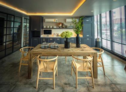 Apartelle Jatujak Hotel - image 18