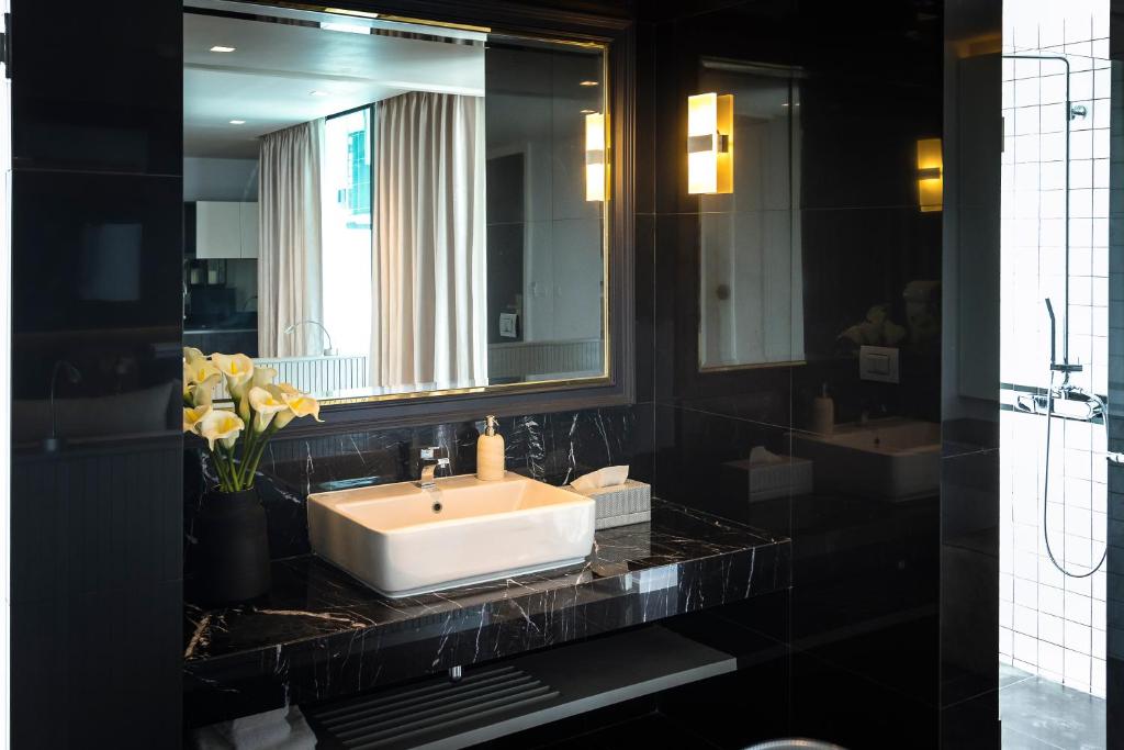 Apartelle Jatujak Hotel - image 3