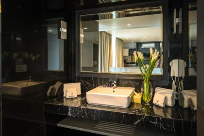 Apartelle Jatujak Hotel - image 4