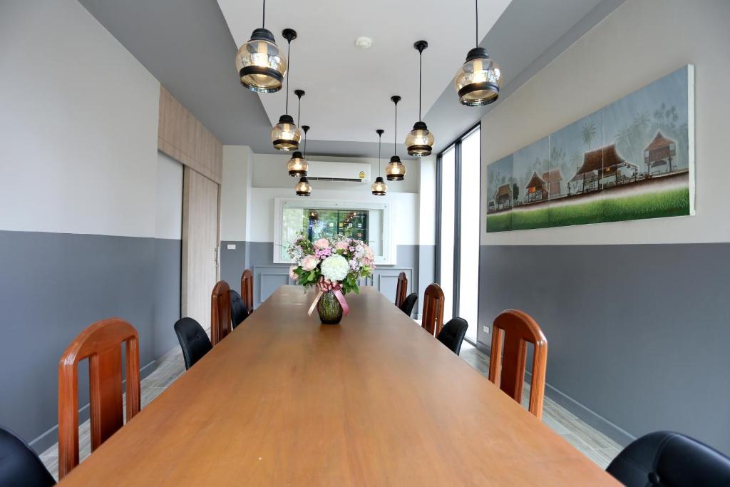 Bangkok Oasis Hotel (SHA Extra Plus) - image 7