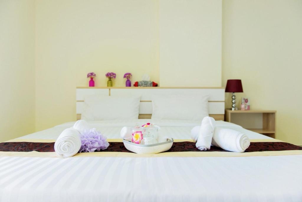 Be My Guest 36 - main image