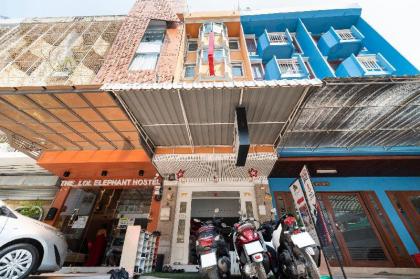 OYO 618 At Khaosan Hostel - image 4