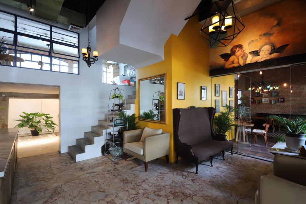 Bangkok Voyage Boutique - image 3