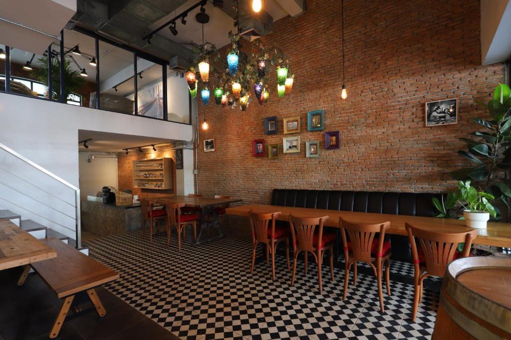 Bangkok Voyage Boutique - image 4