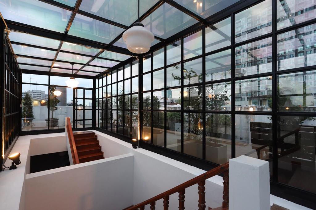 Bangkok Voyage Boutique - image 5
