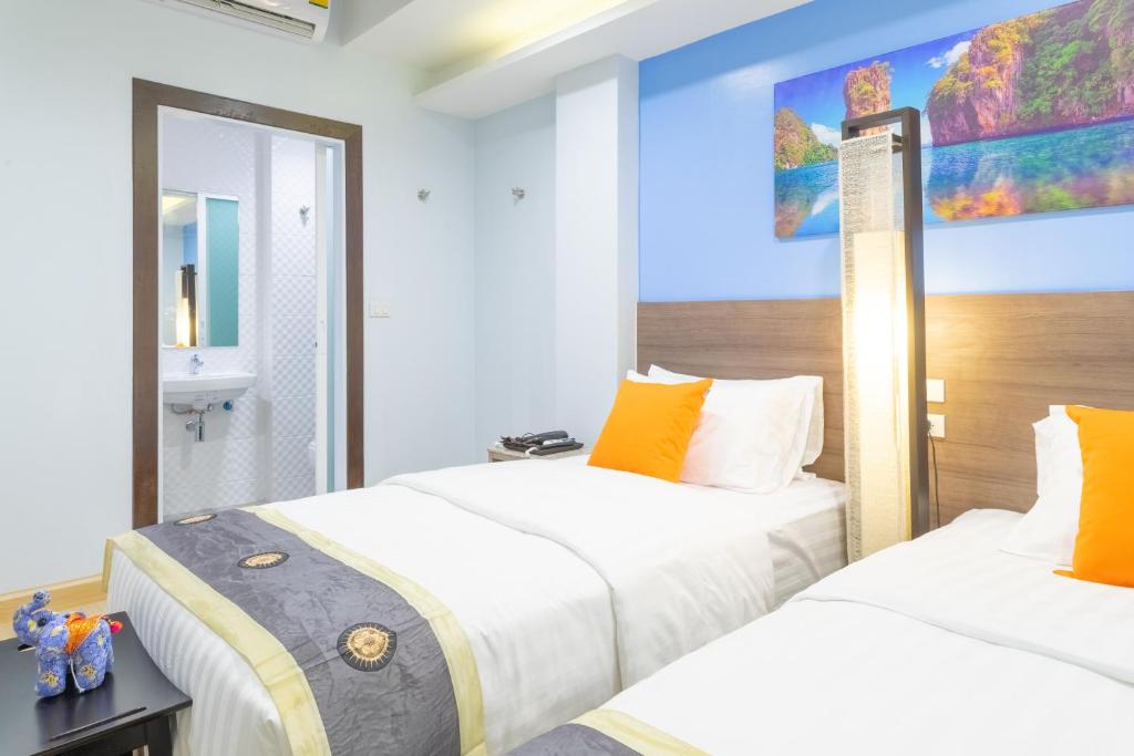 4M Pratunam Hotel - image 2