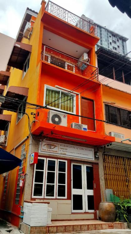 Bangkok Legend Guesthouse
