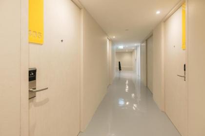 YELLO ROOMS Victory Monument - image 17