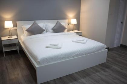 Moca Hotel - image 2