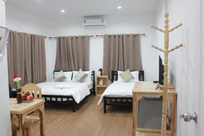 Happy Hostel - image 11