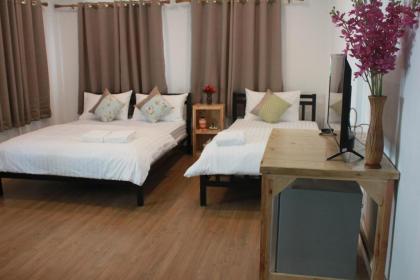 Happy Hostel - image 17