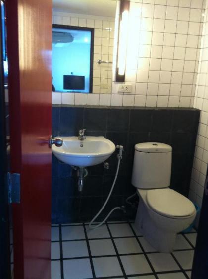 Panoramic City View Room at Silom - image 16