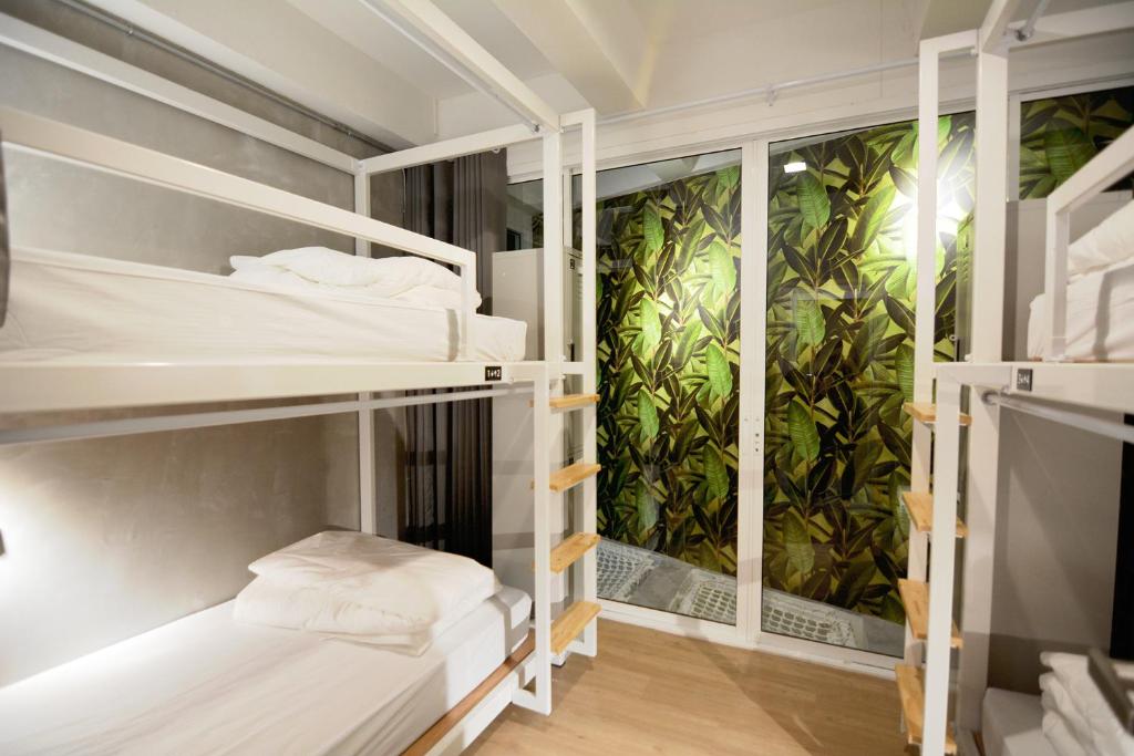 Siam Eco Hostel - image 4