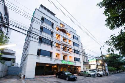 Siam Palace Hotel - image 3