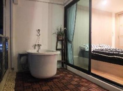 Bangkok Duplex Condo Near BTS with Hi-Speed WiFi - image 16