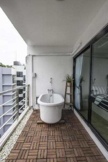 Bangkok Duplex Condo Near BTS with Hi-Speed WiFi - image 4