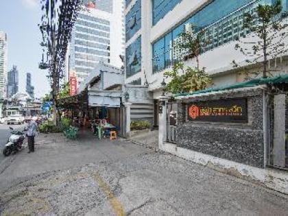 2BR BTS skytrain 5minSpaciousFamily&Group Ideal