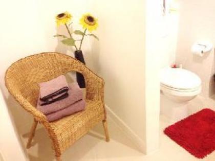 1BR  WiFi  3 min to BTS in Bangkok - image 2