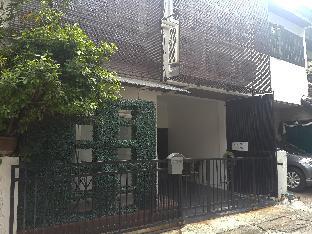 4BR House! 1min to Thonglo street Family friendly - main image