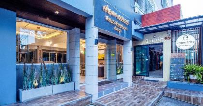 Penyos Service Apartment - image 13
