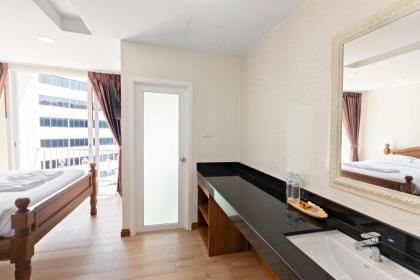 Standard Double Bed (SDB)-Royale 8 Ville - image 13