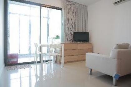 1step to BTS nice view condo with pool gymwifi - image 13