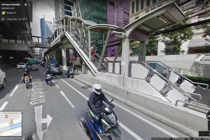 S1 Large Duplex Silom 3 Beds Full Kitchen WIFI - image 19