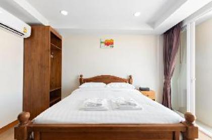 Deluxe Double Bed (DDB)-Royale 8 Ville - image 3