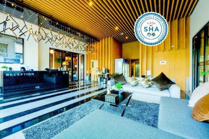 Q-Box Hotel Bangkok Blossom (SHA Plus)