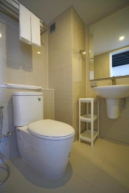 Q-Box Hotel Bangkok Blossom (SHA Plus) - image 13