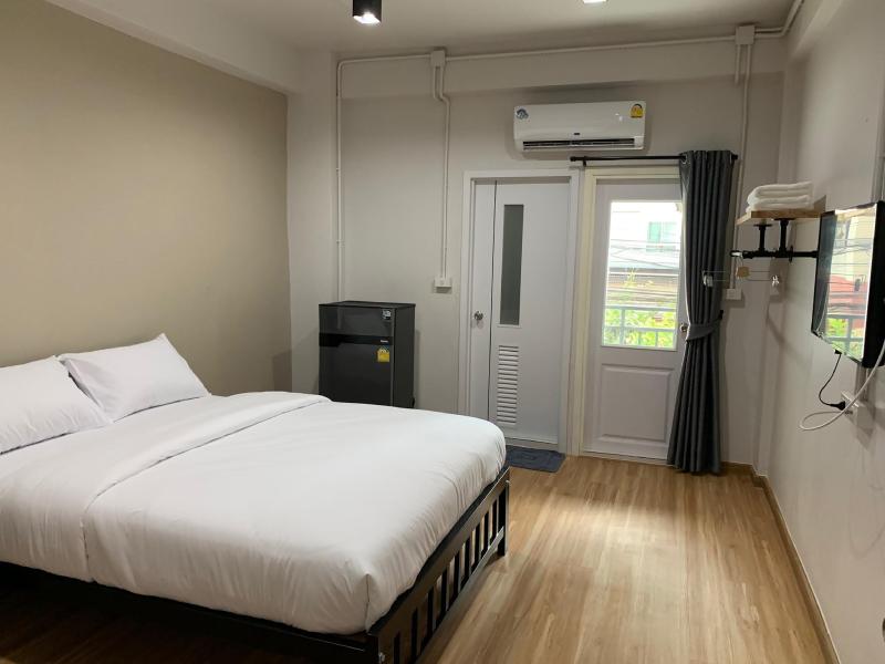 9TY Hotel - image 2