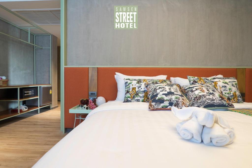 Samsen Street Hotel (SHA Extra Plus) - image 2