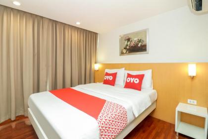 OYO 225 Premier Place Bangkok - image 4