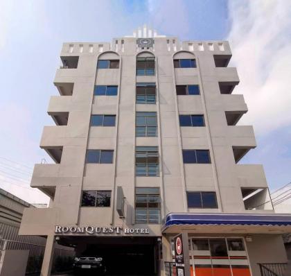 RoomQuest Bangkok Ratchada (SHA Extra Plus)