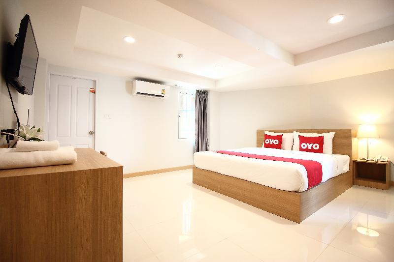 Super OYO 483 Pannee Hotel Khaosan - image 3