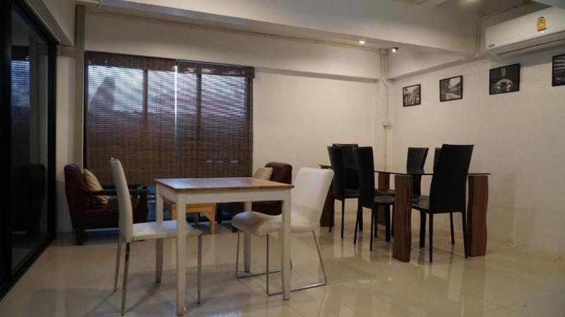 Nara Hostel Don Mueang - image 6