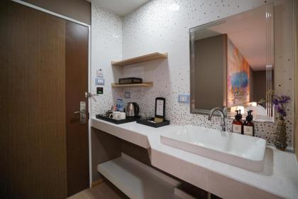 THE QUBE FIFTY HOTEL (SHA Extra Plus) - image 11