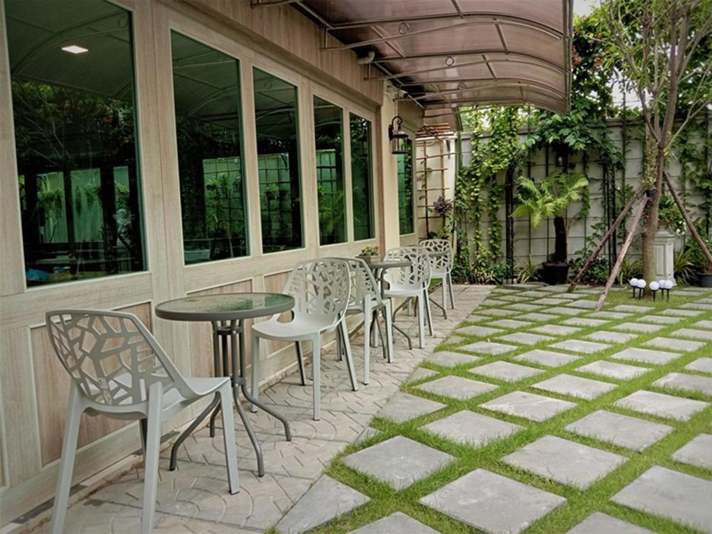 THE QUBE FIFTY HOTEL (SHA Extra Plus) - image 3