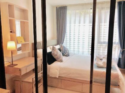 16 @comfy studio  on nut-BTS central world 15min