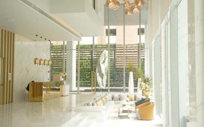 Nana BTS Luxury Studio City View Lovely Sky Pool - image 2