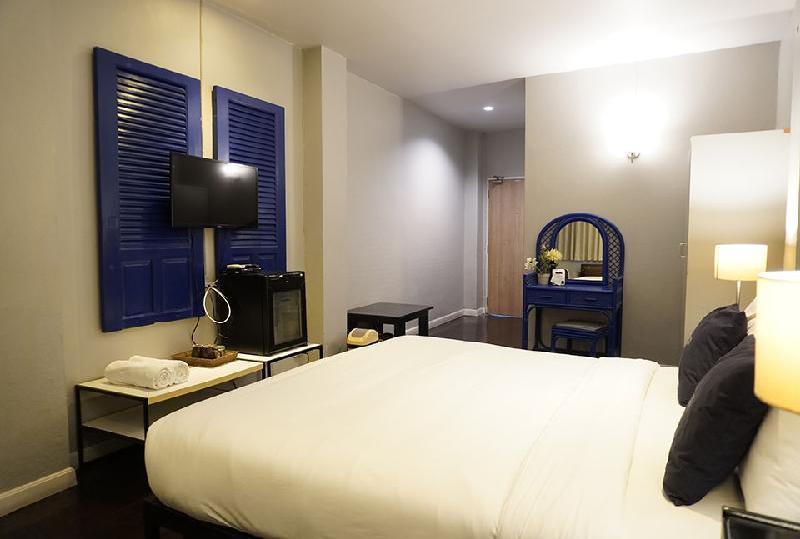 Riverview Residence - image 2