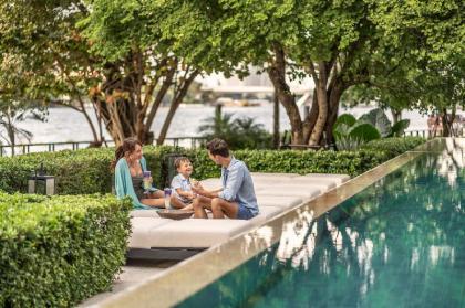 Four Seasons Hotel Bangkok at Chao Phraya River - image 12
