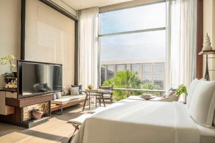 Four Seasons Hotel Bangkok at Chao Phraya River - image 6