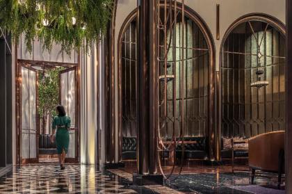 Four Seasons Hotel Bangkok at Chao Phraya River - image 9