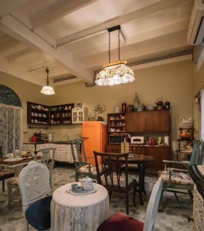 Lhong Yaowarat Hostel - image 2