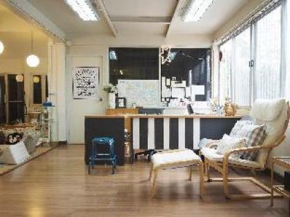  Relax in a Grand Living Space in Sathorn - image 15