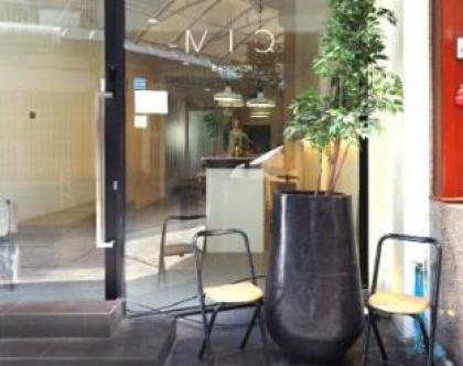 MIQ Home/Silom BTSMRT/Wifi 300MB/NETFLIX/16pax - image 7